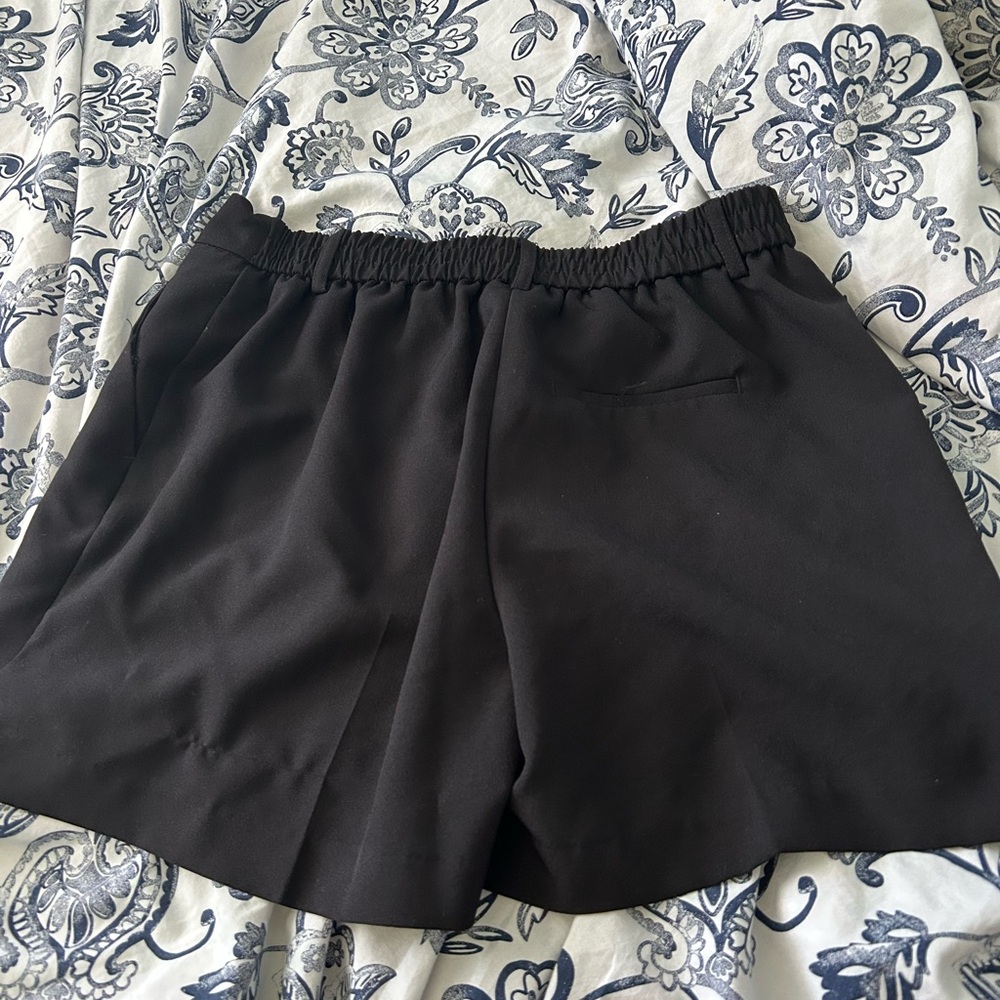 Suzy Shier Black High Waist Shorts